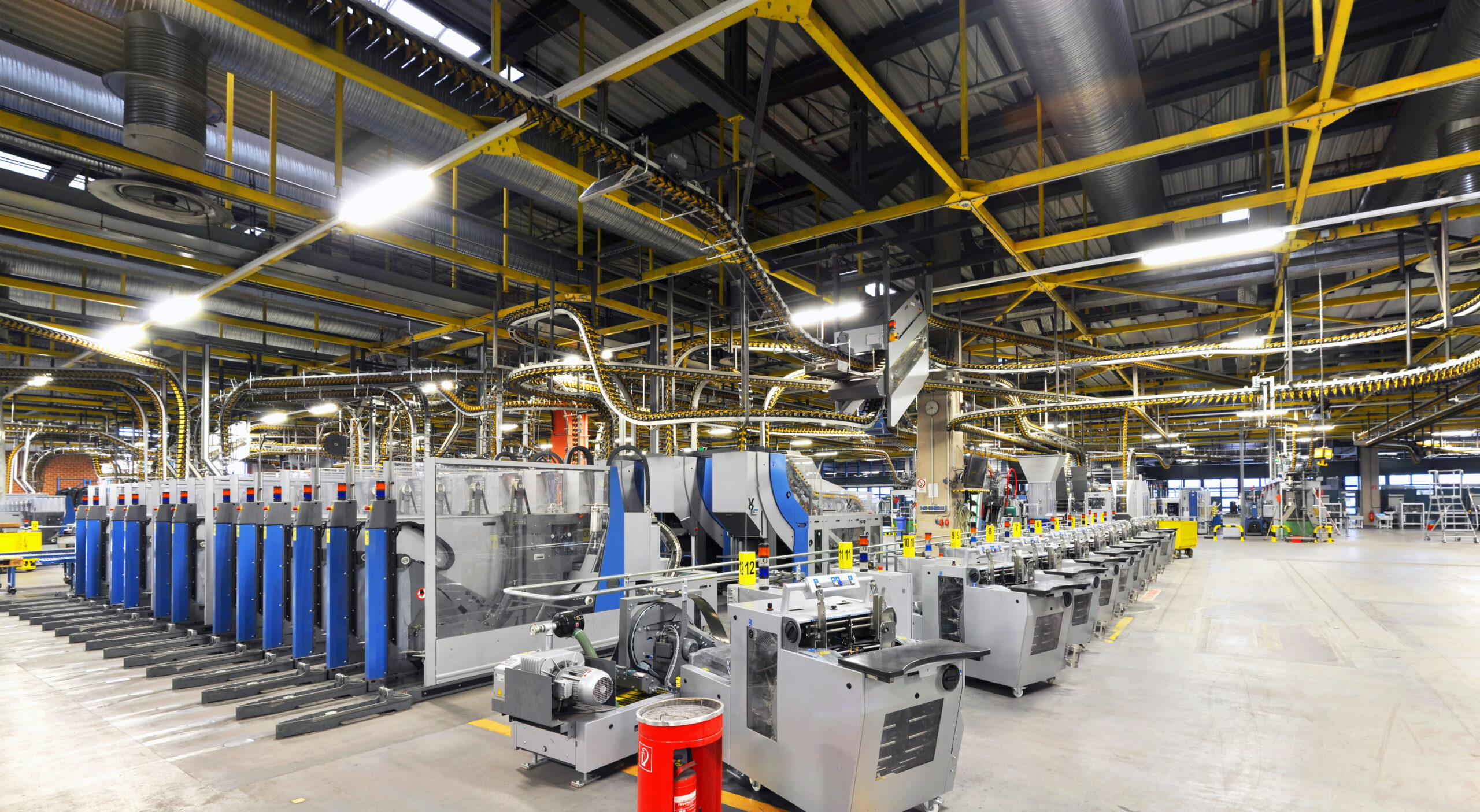 Ortsfeste Betriebsmittel und Maschinen